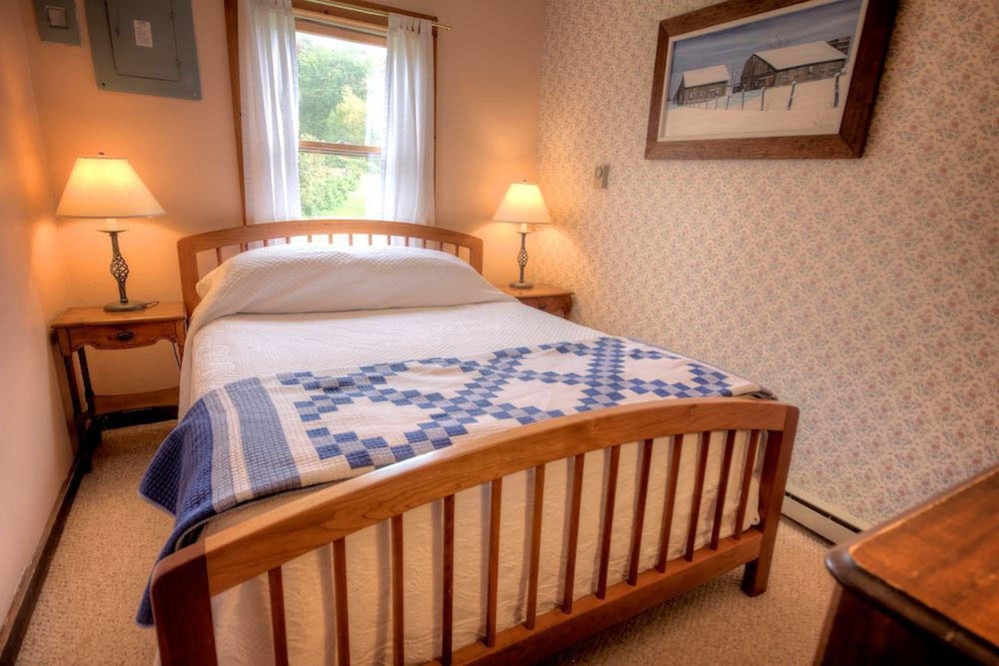 Blueberry Hill Inn Brandon エクステリア 写真