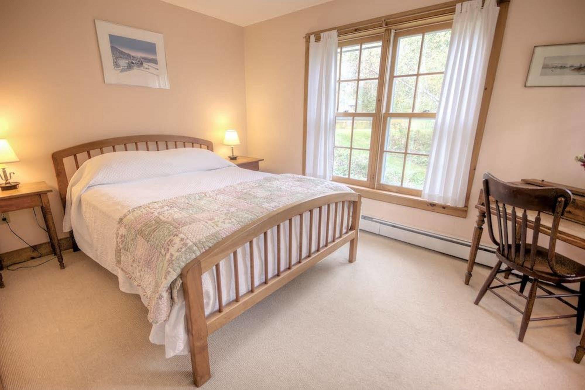 Blueberry Hill Inn Brandon エクステリア 写真